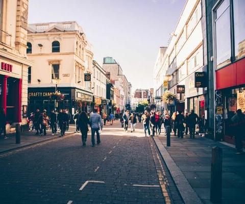 Spending with travel agents continues to defy slowdown – Barclays