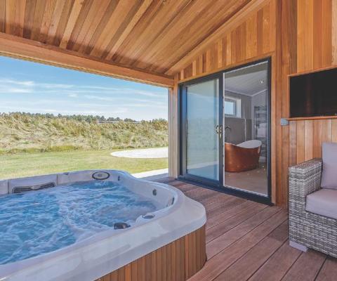 Hoseasons will return to TV this month as part of a new £1.5 million campaign