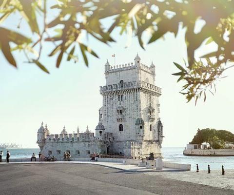 Lisbon is proving a bargain break (Credit: Alex Paganelli / Unsplash)