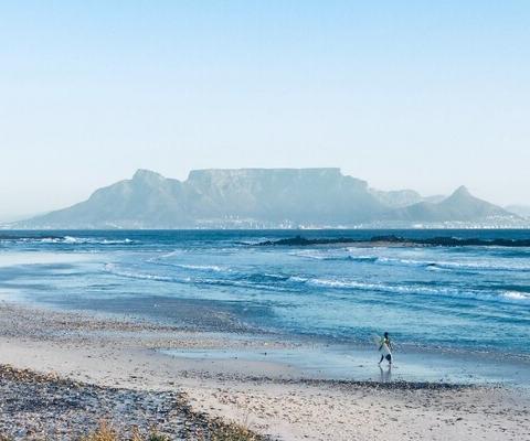 Cape Town is Norse's latest destination from Gatwick (Credit: Aaron Yun / Unsplash) 