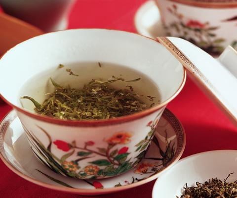 Learning about Hong Kong's fascinating food and drink traditions