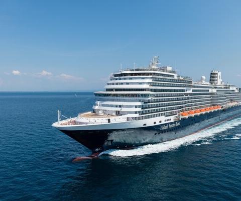 Nieuw Statendam Holland America Line.jpg