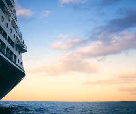 Azamara_ship_at_sea_Azamara_Onward.jpg