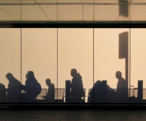 People have been left queuing at Heathrow for up to six hours (Credit: Yolanda Sun/Unsplash)