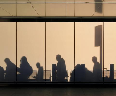Travellers could face long queues at airports as their Covid documents are checked (Credit: Yolanda Sun / Unsplash)