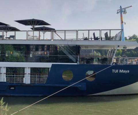 Tui_Maya_river_cruise_ship_1.jpg