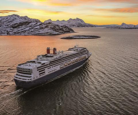 Arctic_Circle_crossing_-_low_res.jpg