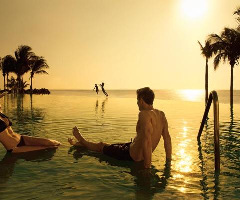 DREAMS-Family-Pool3-1SM-CB.jpg