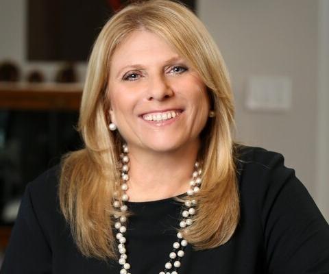 Lisa Lutoff-Perlo to stand down as Celebrity Cruises chief