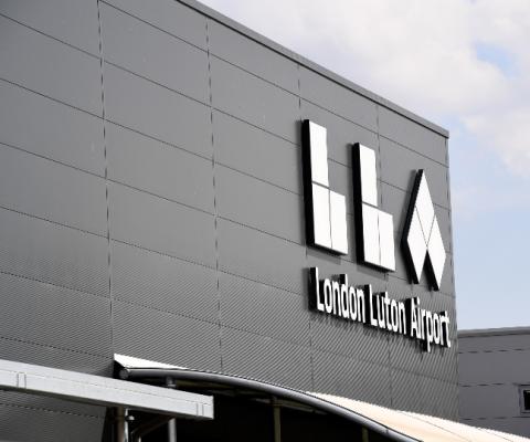 Luton airport runway closed for heatwave repairs