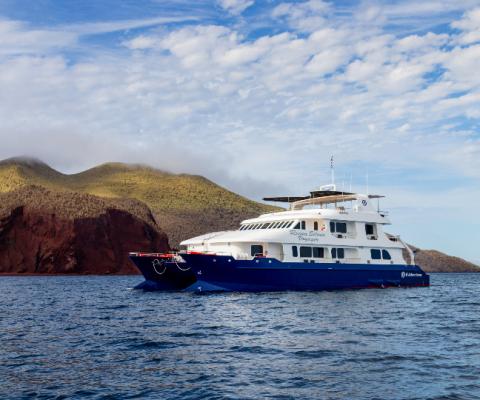G_Adventures_Ecuador_Galapagos_Reina_Silvia_Voyager_Exterior.jpg