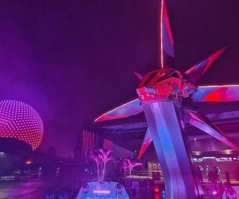 Guardians-spaceship-at-EPCOT_image-James-Draven_METhumb.jpg