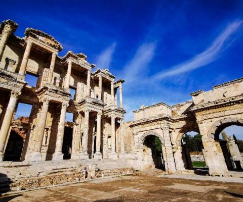  Guests can explore the ancient city of Ephesus in Turkey with Geoffrey Kent. Credit: Mehmet Turgut Kirkgoz/Unsplash