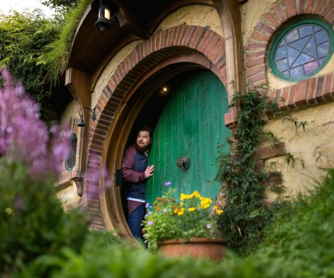 Hobbiton_Tourism_New_Zealand_credit_Miles_Holden.jpg