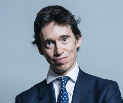 'British politics has collapsed like an unstable souffle,' the former international trade secretary told Abta delegates (Credit: parliament.uk)