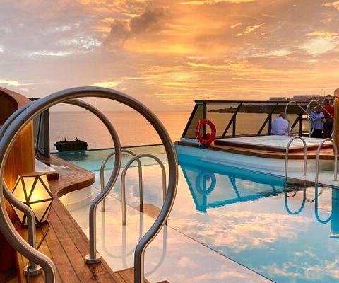 Seabourn Venture infinity pool