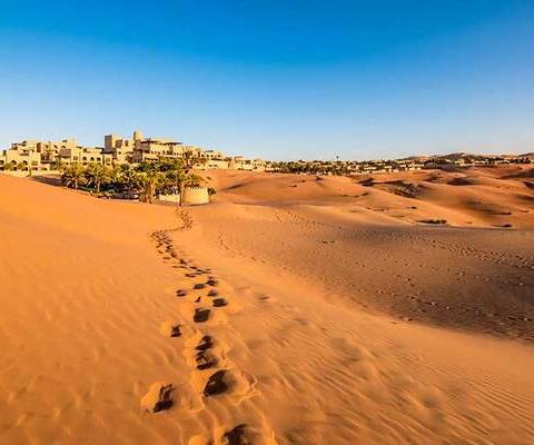 Abu-Dhabi-iStock-902575456_METhumb.jpg