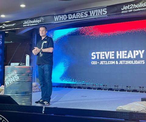 Steve Heapy set out Jet2's stall on the climate crisis at the operator's conference in the Algarve
