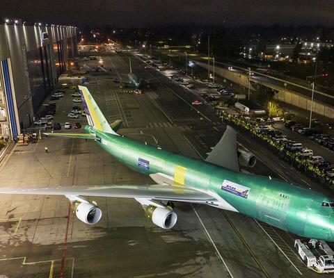 The final 747 is rolled off the production line (Pic: Paul Weatherman)