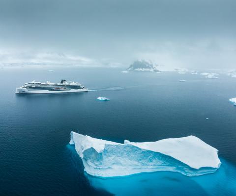 OCTANTIS_Antarctica_Iceberg_Mist.jpg