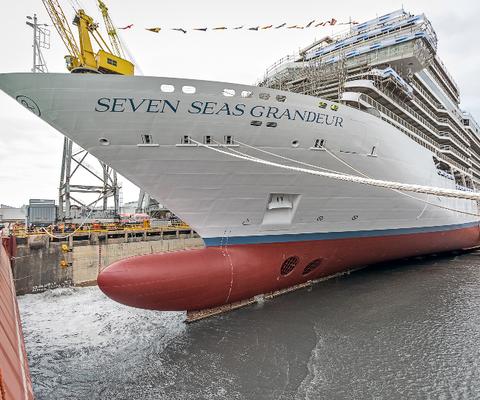 Seven_Seas_Grandeur_1.jpg