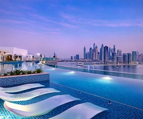 WEBNH_Collection_Dubai_The_Palm_-_pool_and_skyline_view_METhumb.jpg