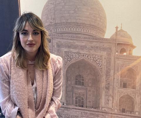 Former cabin crew turned agent bags £88k booking three weeks into new role