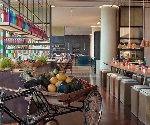 AnnaMaya_food_hall_at_Andaz_Delhi_METhumb.jpg