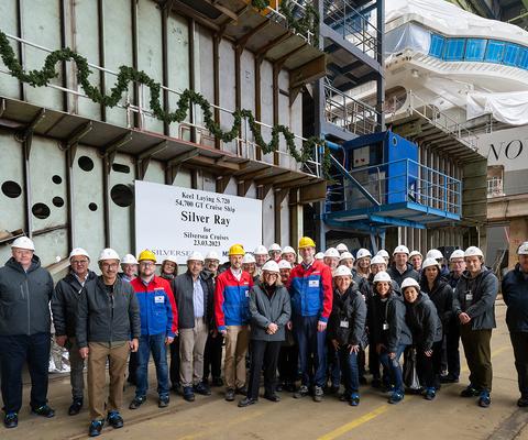 Keel_Laying_Silver_Ray_S720_DH9_7025_METhumb.jpg