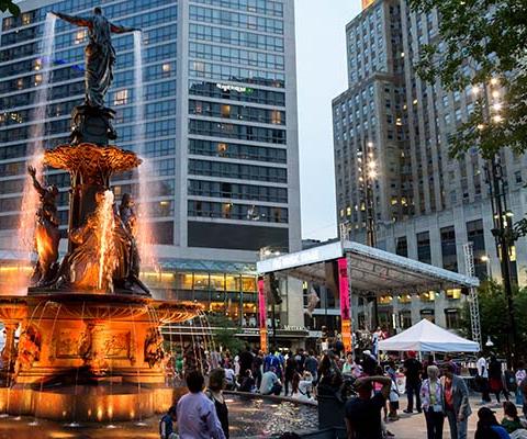 Fountain Square in Cincinnati is home to a range of restaurants, bars and shops