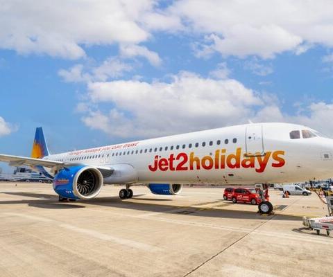 Jet2 extends order for new, more fuel efficient engines