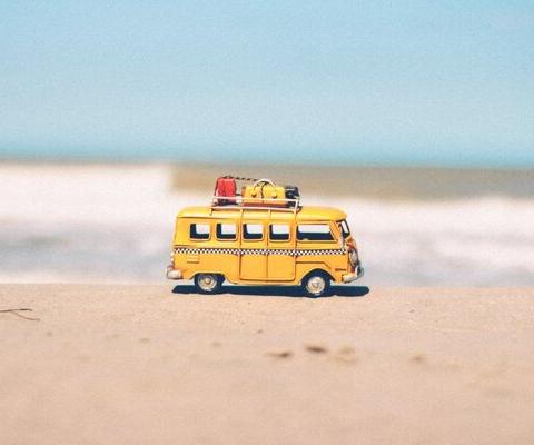 Summer beach campervan camper pexels-nubia-navarro-(nubikini)-386025 (Credit: Nubia Navarro / Pexels)