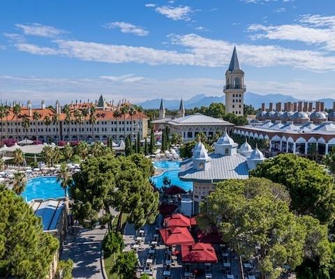 'B2B, B2C – we don't discriminate,' newly-launched operator insists