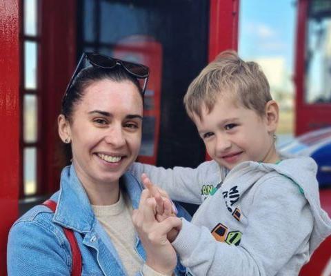 The Ukrainian mum desperate to restart her travel agent career in the UK