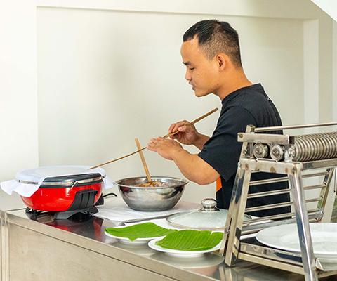 The Oodles of Noodles tour contributes to protecting and training at-risk youth in Vietnam