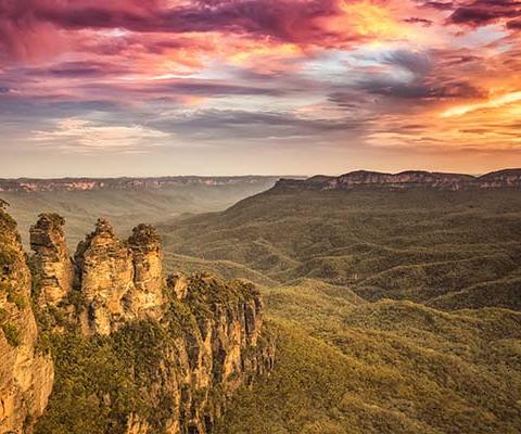 The Three Sisters rock formation in the Blue Mountains, New South Wales