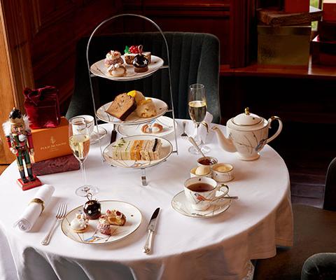 The new festive afternoon tea at Four Seasons Hotel Hampshire 