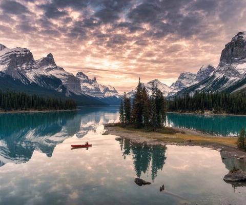 British_Columbia_Canada_iStock-1207319199.jpg