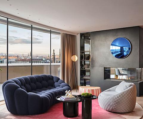 The Extreme Wow Suite's living room