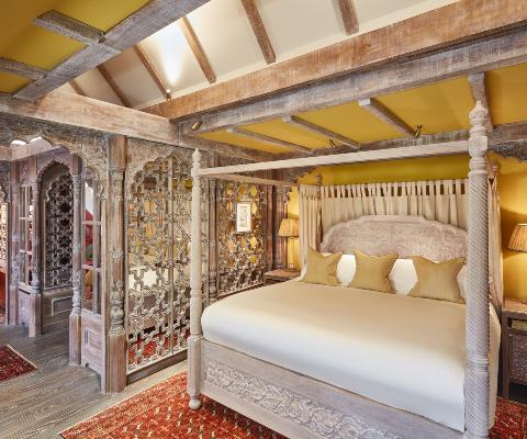 The_Kings_Lodge_at_The_Connaught.jpg