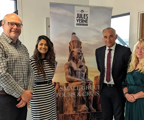 Jules Verne team with Tarek Imam