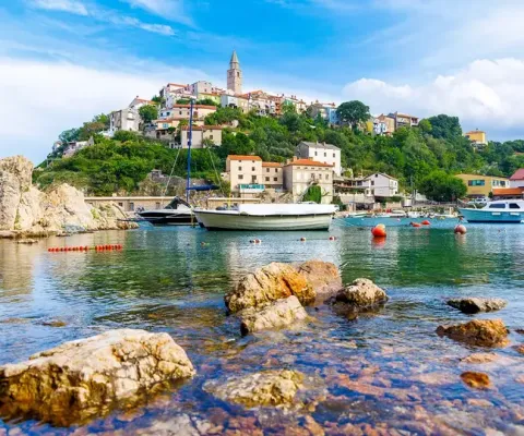 7. A sixth Croatian yacht cruise itinerary has been added to the agenda