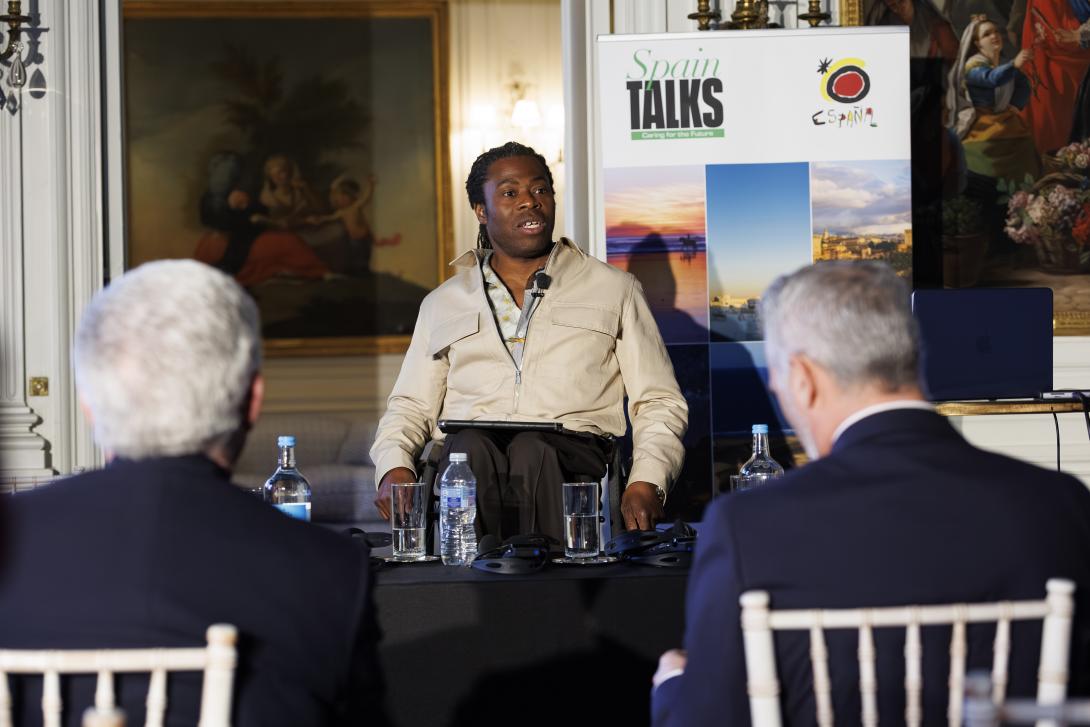 Ade Adepitan
