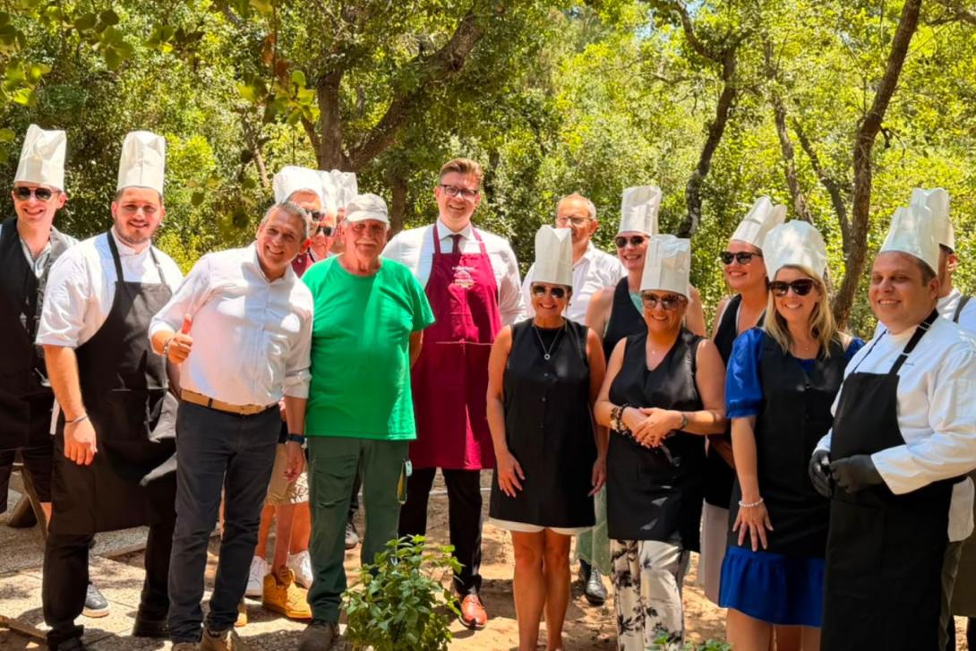 Cooking class outside