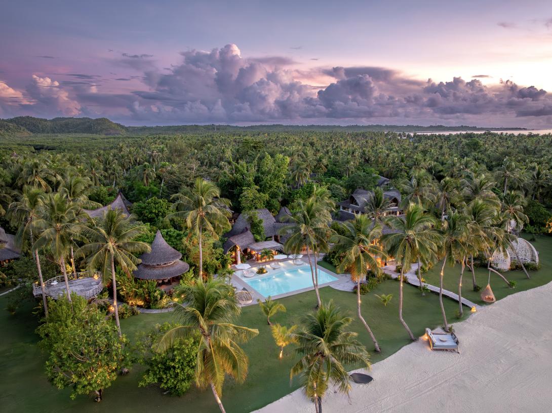 Nay Palad Hideaway, The Set Nay Palad Hideaway, The Set