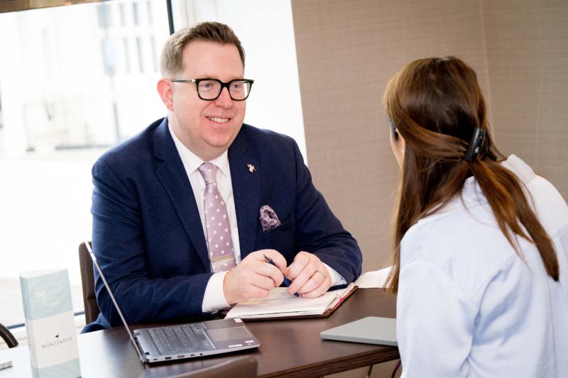 Luxury travel supplier meeting with a travel advisor