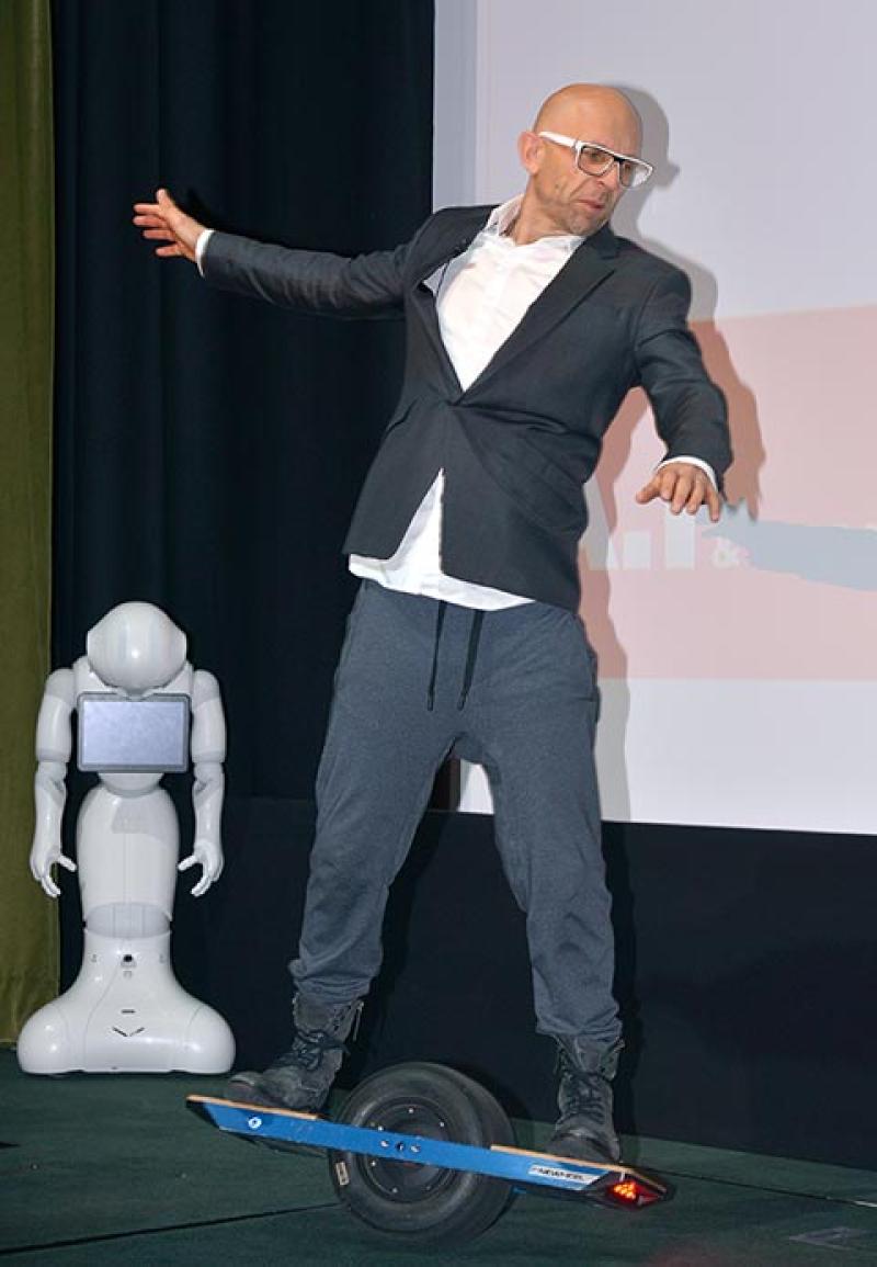 Bradbury hoverboard