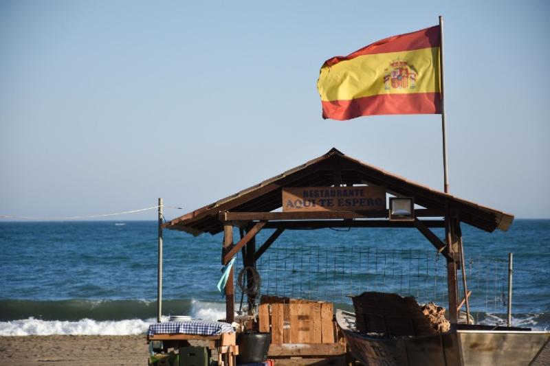 Spain flag (Credit: Filip Sochor / Unsplash) filip-sochor-IVCel64h7gs-unsplash.jpg