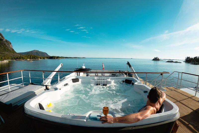 Bucket-list ski and snow experiences to recommend&nbsp;