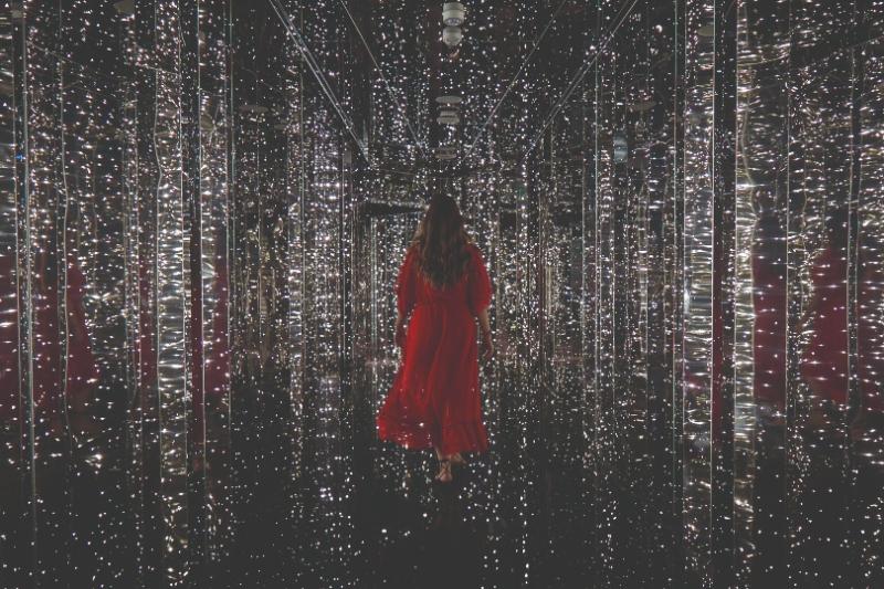 Entrance to The Manor, Scarlet Lady's onboard nightclub